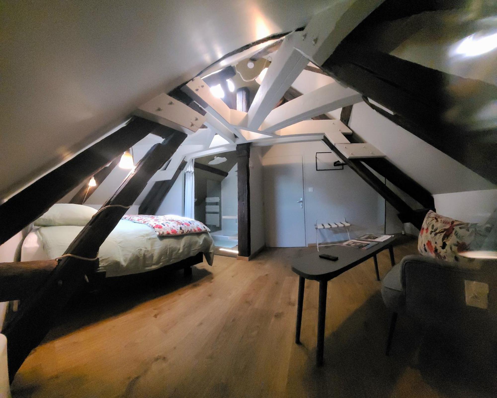 Tresors De Sens Bed & Breakfast Eksteriør bilde