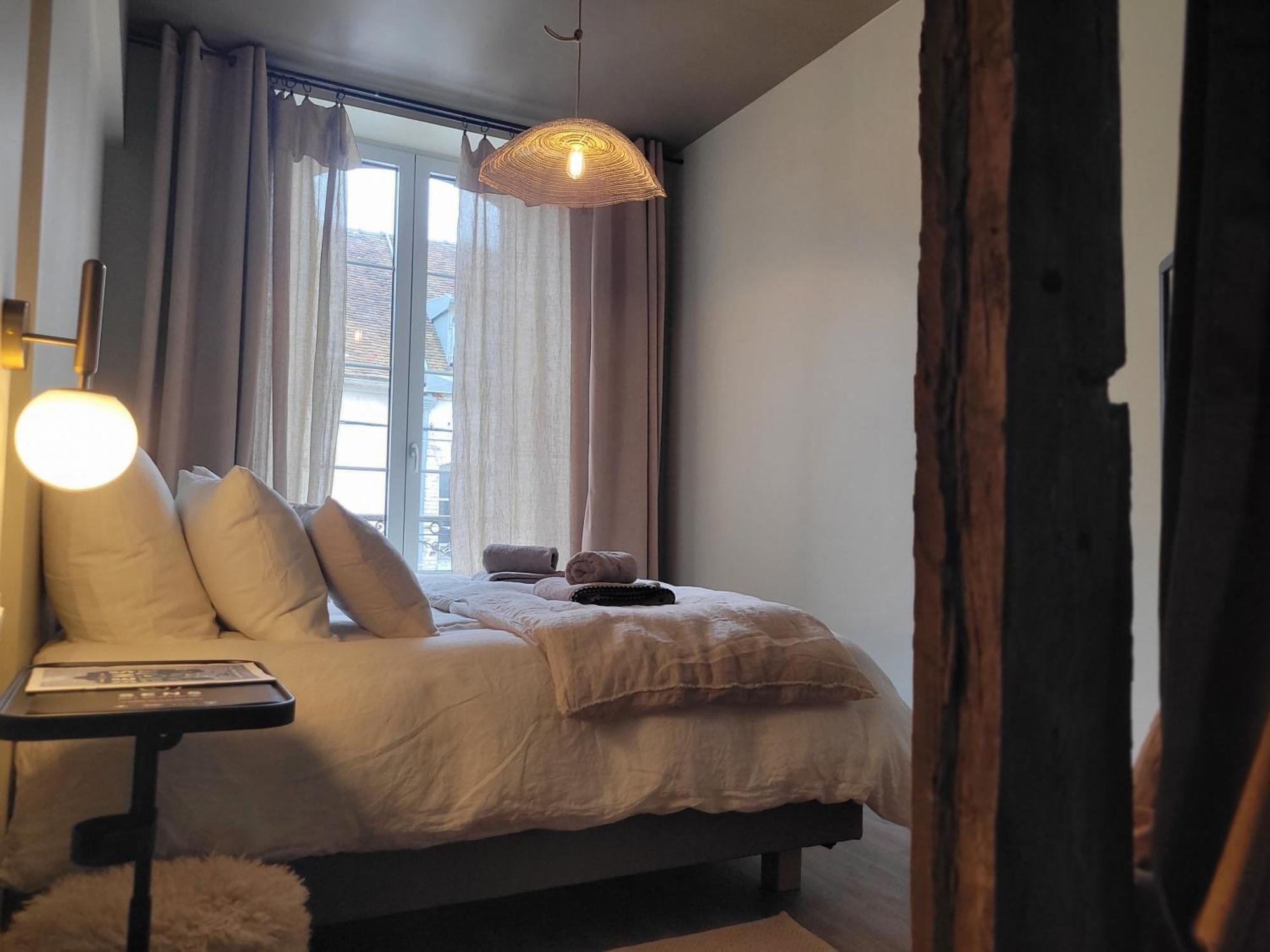 Tresors De Sens Bed & Breakfast Eksteriør bilde